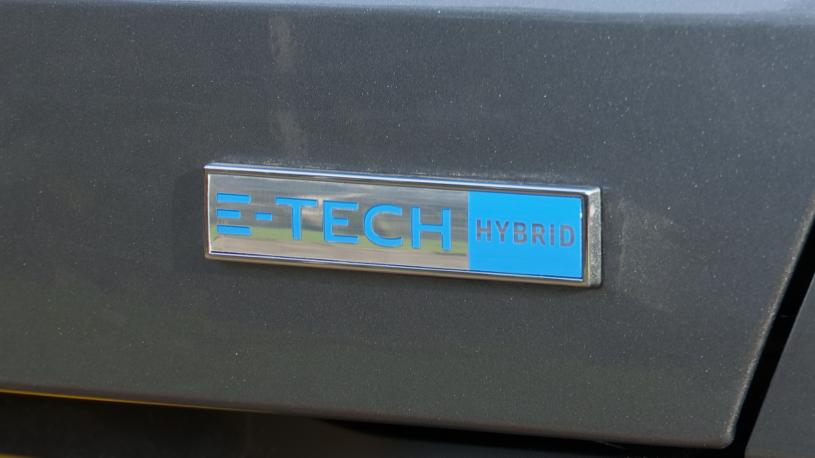 3427041 1.6 E-Tech FHEV 145 Techno 5dr Auto